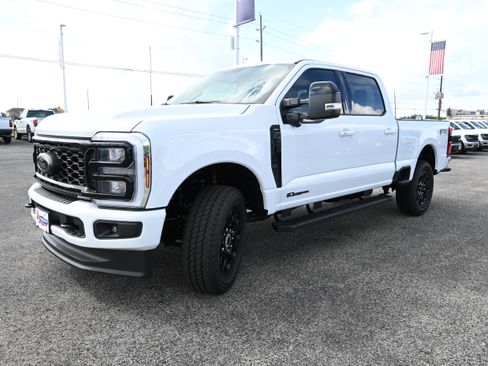 New 2026 Ford F250 Lariat w/ Black Appearance Package AWD/4WD image 8