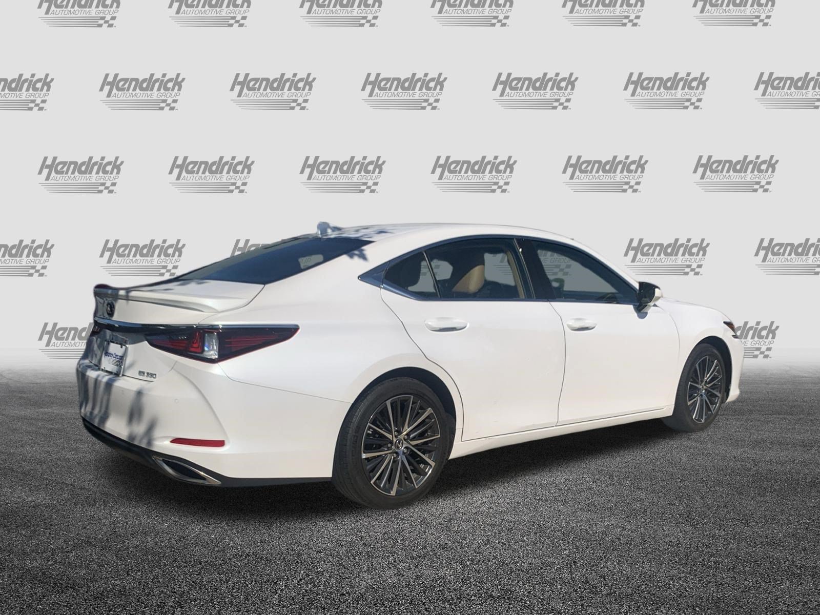 Used 2023 Lexus ES 350 w/ Premium Package FWD image 10