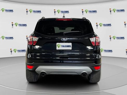 Used 2017 Ford Escape SE w/ SE Leather Comfort Package image 4