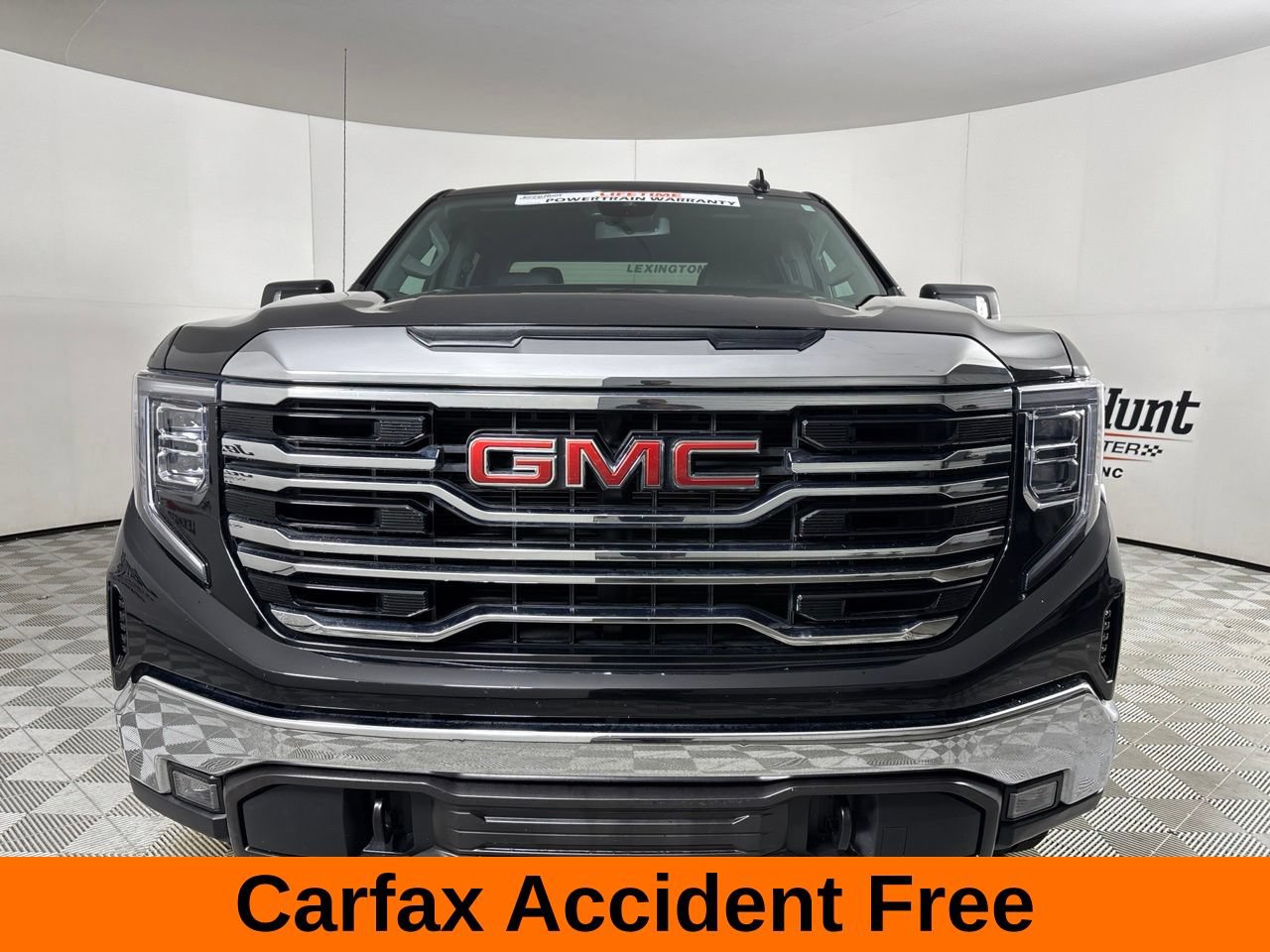 Used 2022 GMC Sierra 1500 SLT AWD/4WD image 3