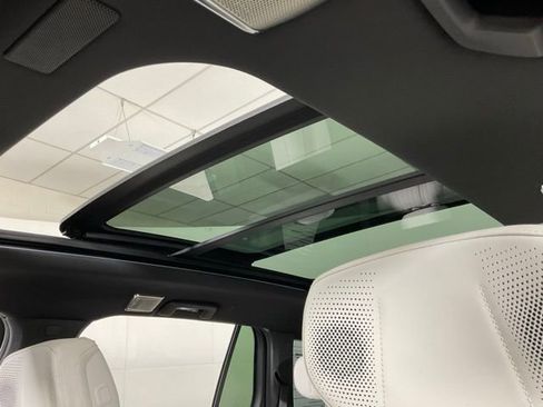 New 2026 Cadillac Vistiq Sport w/ LPO, Floor Liner Package image 20