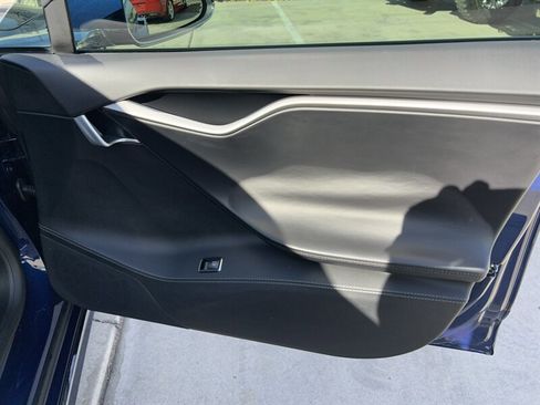 Used 2018 Tesla Model S 75D image 36
