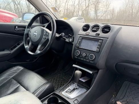 Used 2012 Nissan Altima 2.5 SL w/ Technology Pkg image 7