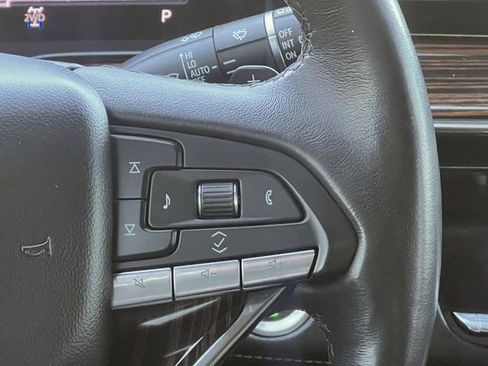 Certified 2023 Cadillac Escalade Premium Luxury image 15