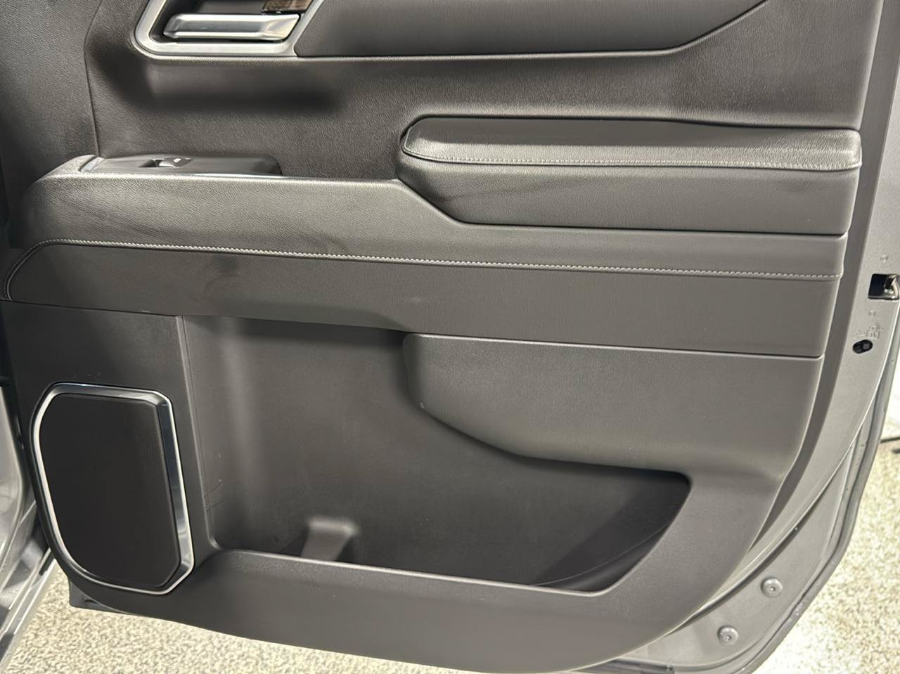 Used 2023 Chevrolet Silverado 1500 LT AWD/4WD image 12