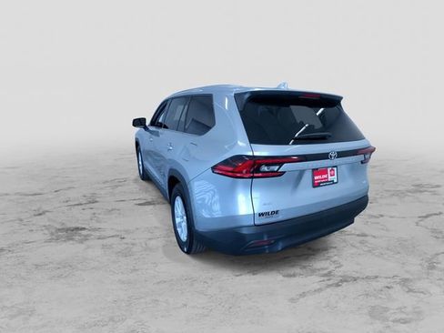 Used 2025 Toyota Grand Highlander AWD image 9