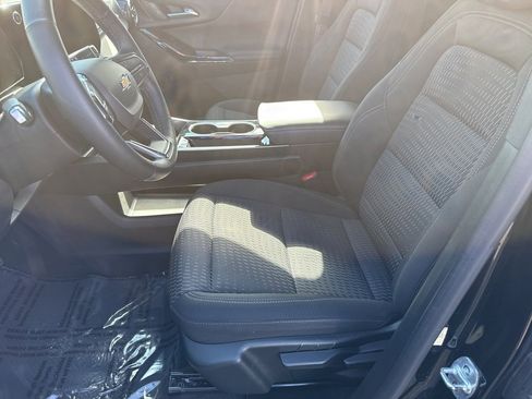 Certified 2025 Chevrolet Equinox LT image 21