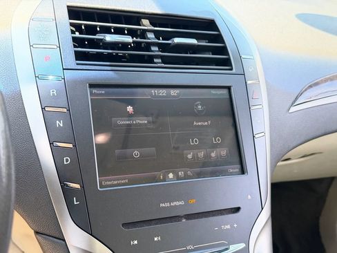 Used 2014 Lincoln MKZ Hybrid w/ Equipment Group 202A Reserve FWD image 20