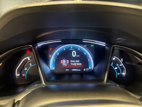 Used 2020 Honda Civic EX image 19