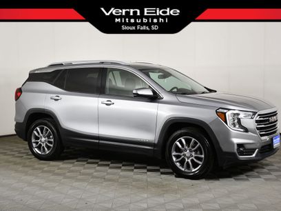 Used 2024 GMC Terrain SLT