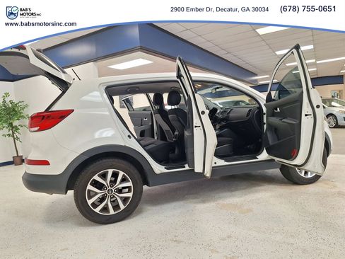 Used 2016 Kia Sportage LX FWD image 18