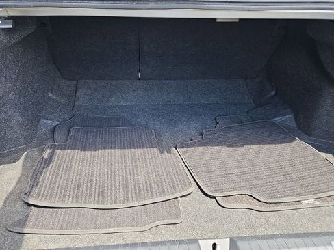 Used 2022 Subaru Legacy Premium image 39