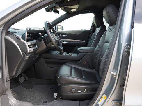 Certified 2025 Cadillac XT4 Premium Luxury FWD image 17