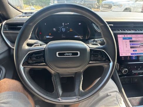 Used 2021 Jeep Grand Cherokee L Overland w/ Luxury Tech Group IV image 13