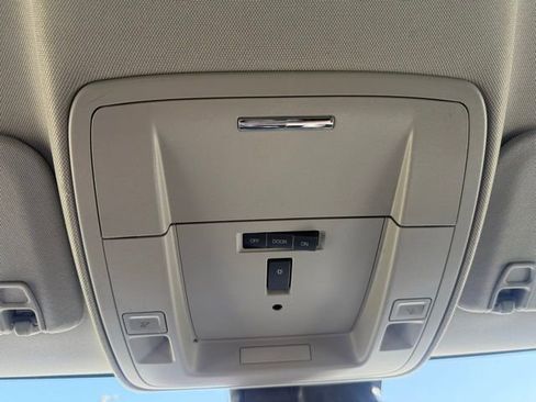 Used 2019 GMC Sierra 2500 Denali w/ Duramax Plus Package AWD/4WD image 34