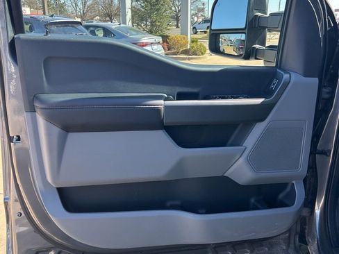 Used 2025 Ford F250 XL w/ STX Appearance Package AWD/4WD image 6