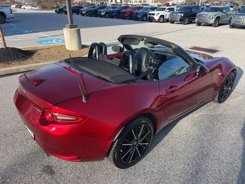 Used 2024 MAZDA MX-5 Miata Grand Touring w/ Appearance Package image 19
