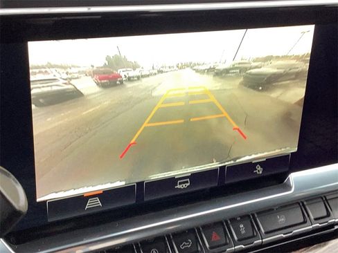 Used 2024 GMC Sierra 1500 SLE w/ Preferred Package image 33