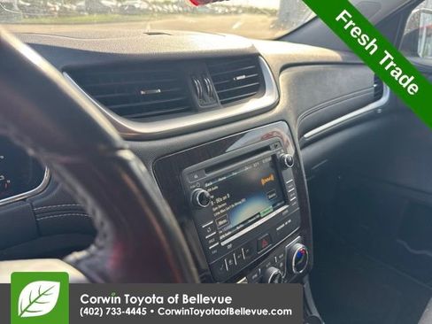Used 2016 Chevrolet Traverse LT w/ Traveler's Package FWD image 13
