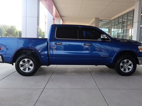 Used 2019 RAM 1500 Laramie AWD/4WD image 10