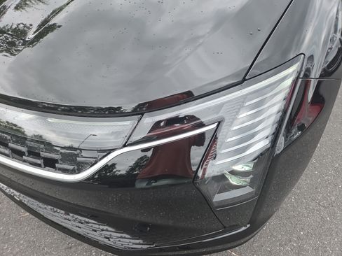 New 2027 Chrysler Pacifica Select FWD image 21