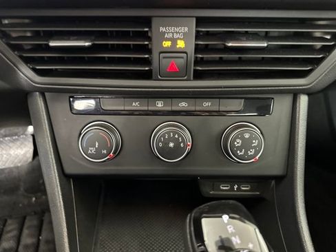 Used 2023 Volkswagen Jetta S image 23