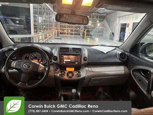 Used 2011 Toyota RAV4 Limited AWD/4WD image 39