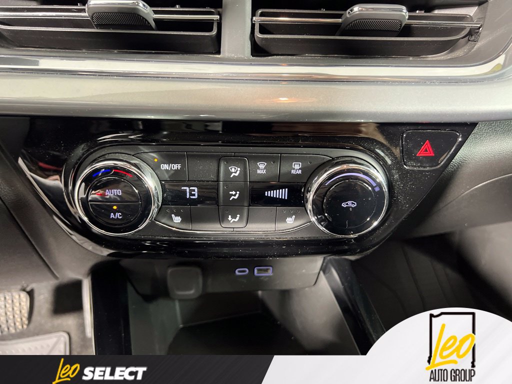 Used 2025 Chevrolet Trax LT w/ Driver Confidence Package FWD image 23
