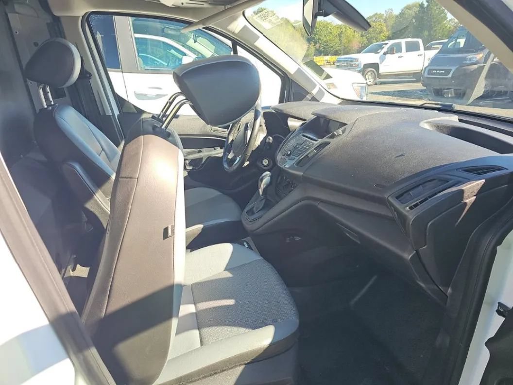 Used 2018 Ford Transit Connect XL FWD image 9