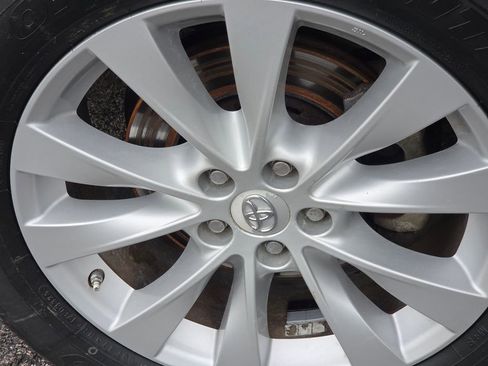 Used 2014 Toyota Venza LE w/ LE Convenience Package FWD image 15