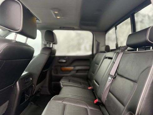 Used 2017 Chevrolet Silverado 1500 High Country image 20