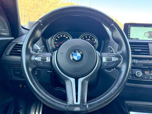 Used 2018 BMW M2 image 19