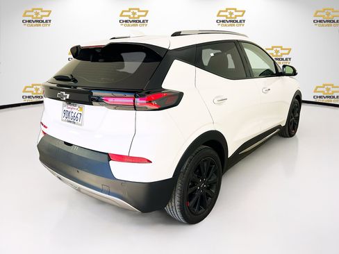 Used 2023 Chevrolet Bolt EUV Premier w/ Sun & Sound Package image 8