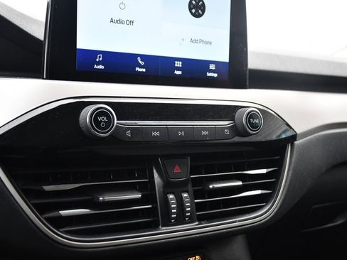 Used 2022 Ford Escape SE image 27