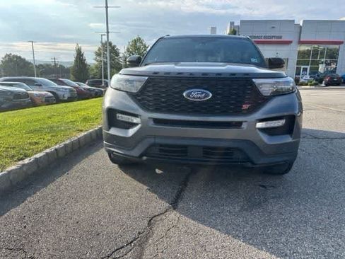 Used 2023 Ford Explorer ST w/ Equipment Group 401A AWD/4WD image 2