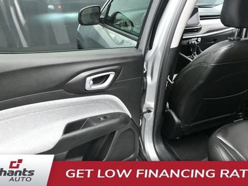 Used 2022 Jeep Compass Latitude AWD/4WD image 21