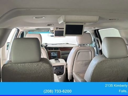 Used 2014 Chevrolet Suburban LTZ AWD/4WD image 32