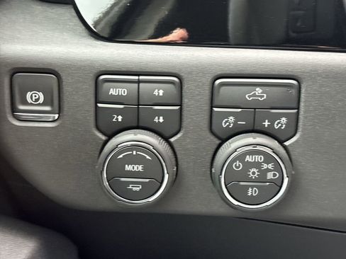 New 2025 Chevrolet Silverado 1500 RST w/ Max Trailering Package AWD/4WD image 34