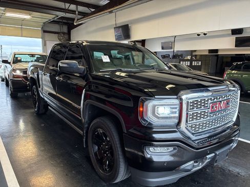 Used 2018 GMC Sierra 1500 Denali image 1