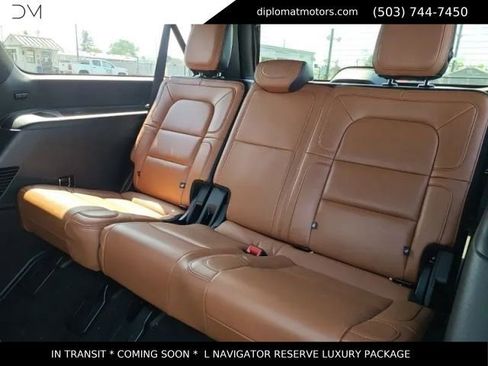 Used 2021 Lincoln Navigator L Reserve AWD/4WD image 10