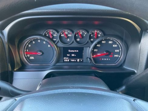 Used 2024 Chevrolet Silverado 2500 Custom w/ Custom Value Package image 10