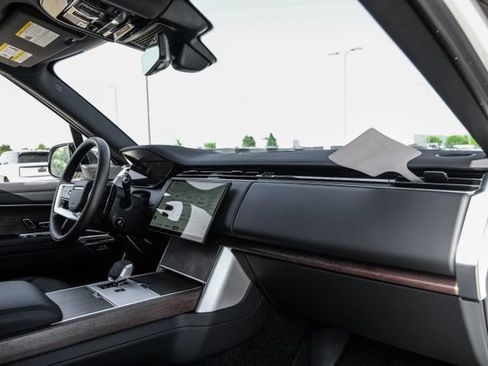 New 2026 Land Rover Range Rover SE AWD/4WD image 15