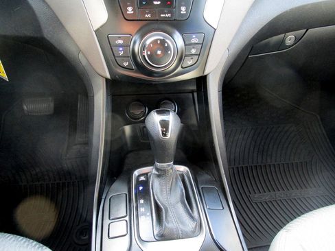 Used 2014 Hyundai Santa Fe Sport image 15