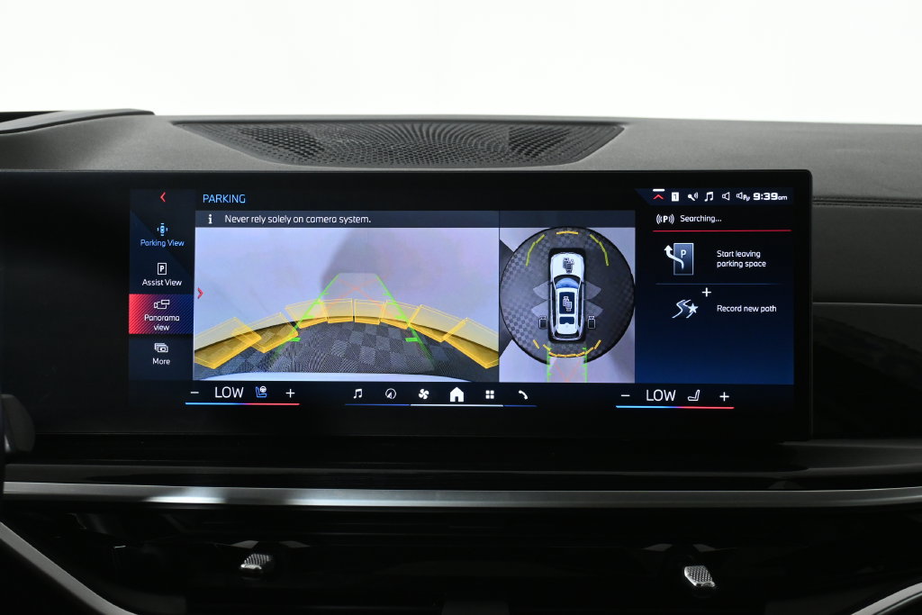 Certified 2024 BMW X7 M60i w/ Executive Package AWD/4WD image 21