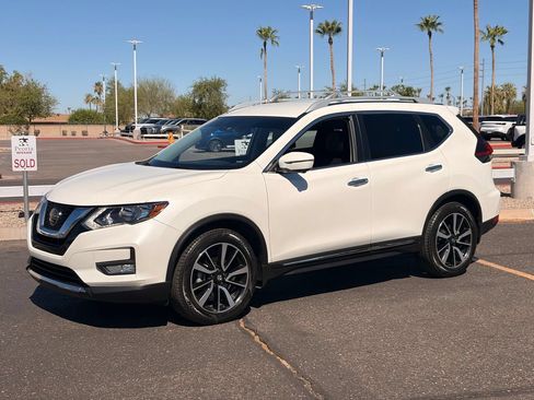 Certified 2020 Nissan Rogue SL FWD image 2