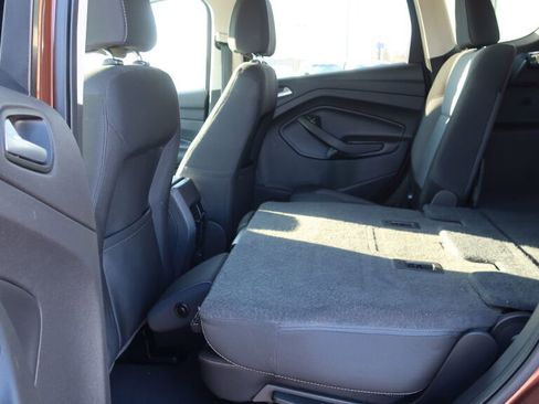 Used 2017 Ford Escape SE image 15