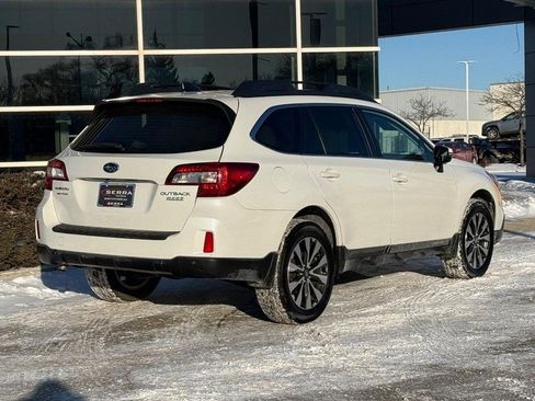 Used 2017 Subaru Outback 2.5i Limited image 3