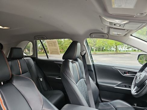 Used 2024 Toyota RAV4 Adventure AWD/4WD image 13