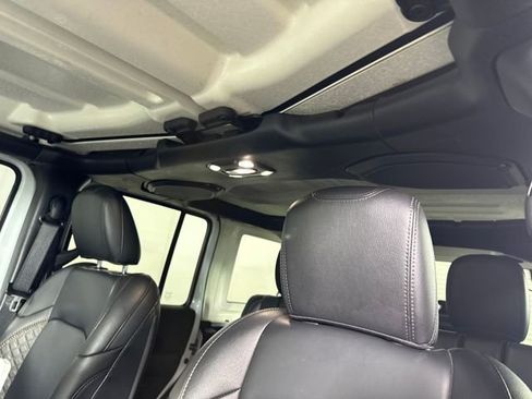 Used 2021 Jeep Wrangler Unlimited Sahara image 12