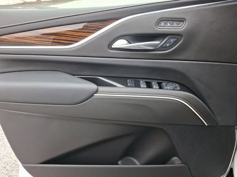 Used 2024 Cadillac Escalade ESV Premium Luxury w/ Performance Package image 12